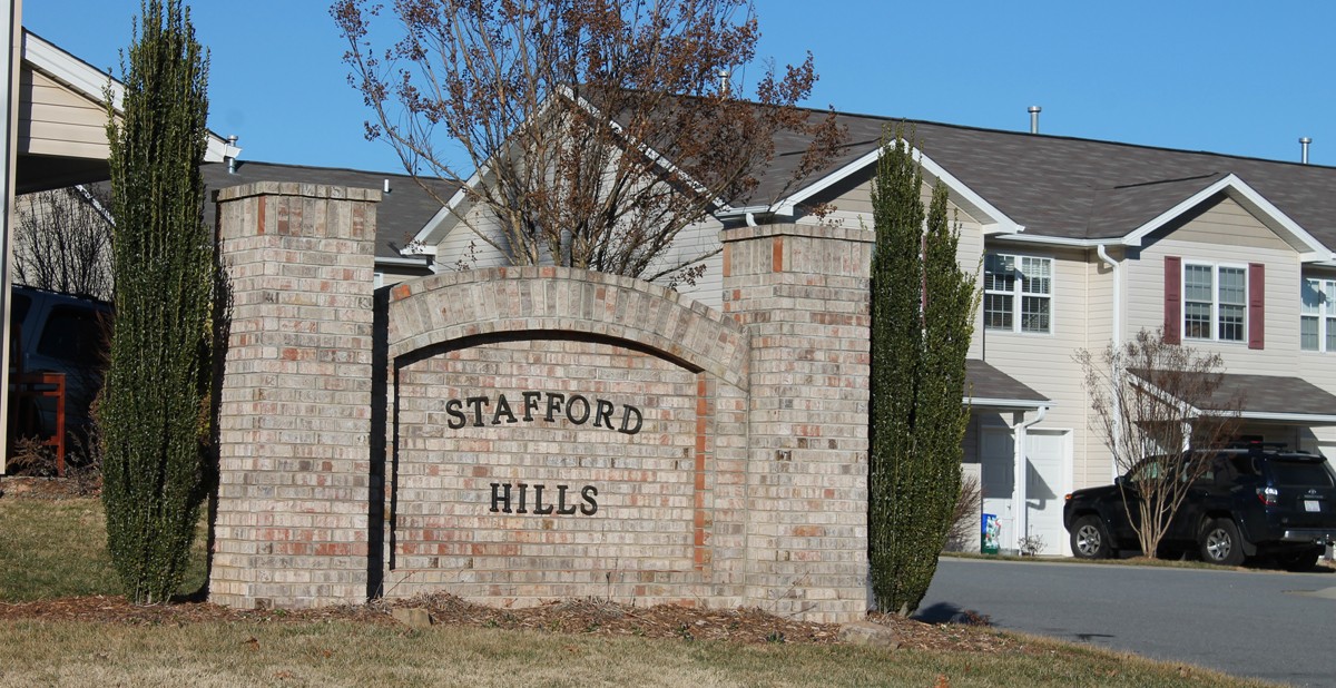 X-IMG_6924 Stafford Hills sign